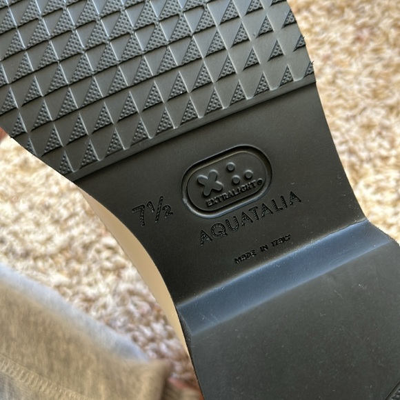 NWT✨AQUATILIA White Boots (7.5) - Picture 7 of 10